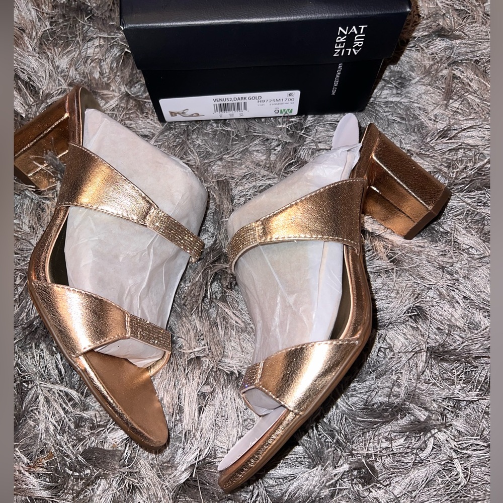 NIB Naturalizer Metallic Gold Heeled Sandals - Picture 5 of 7